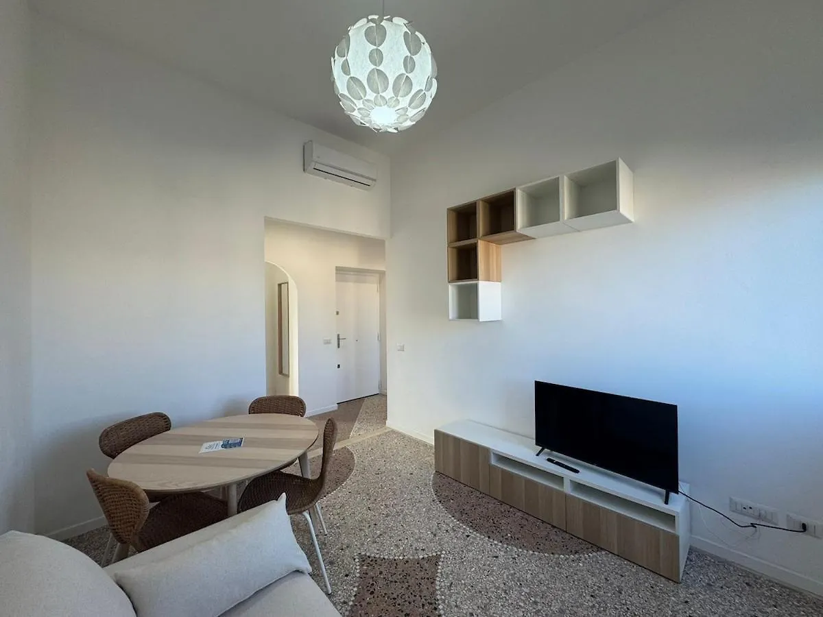 Stylish Stay In Rome'S Trendy Hub Rome