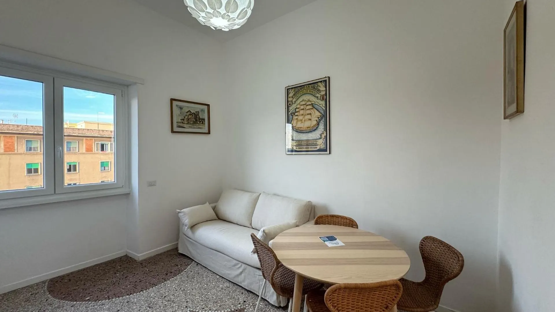 Apartment Stylish Stay In Rome'S Trendy Hub